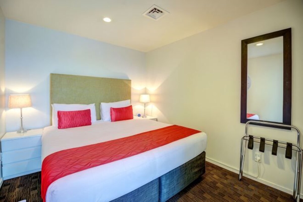 In-room safe, laptop workspace, blackout drapes, soundproofing