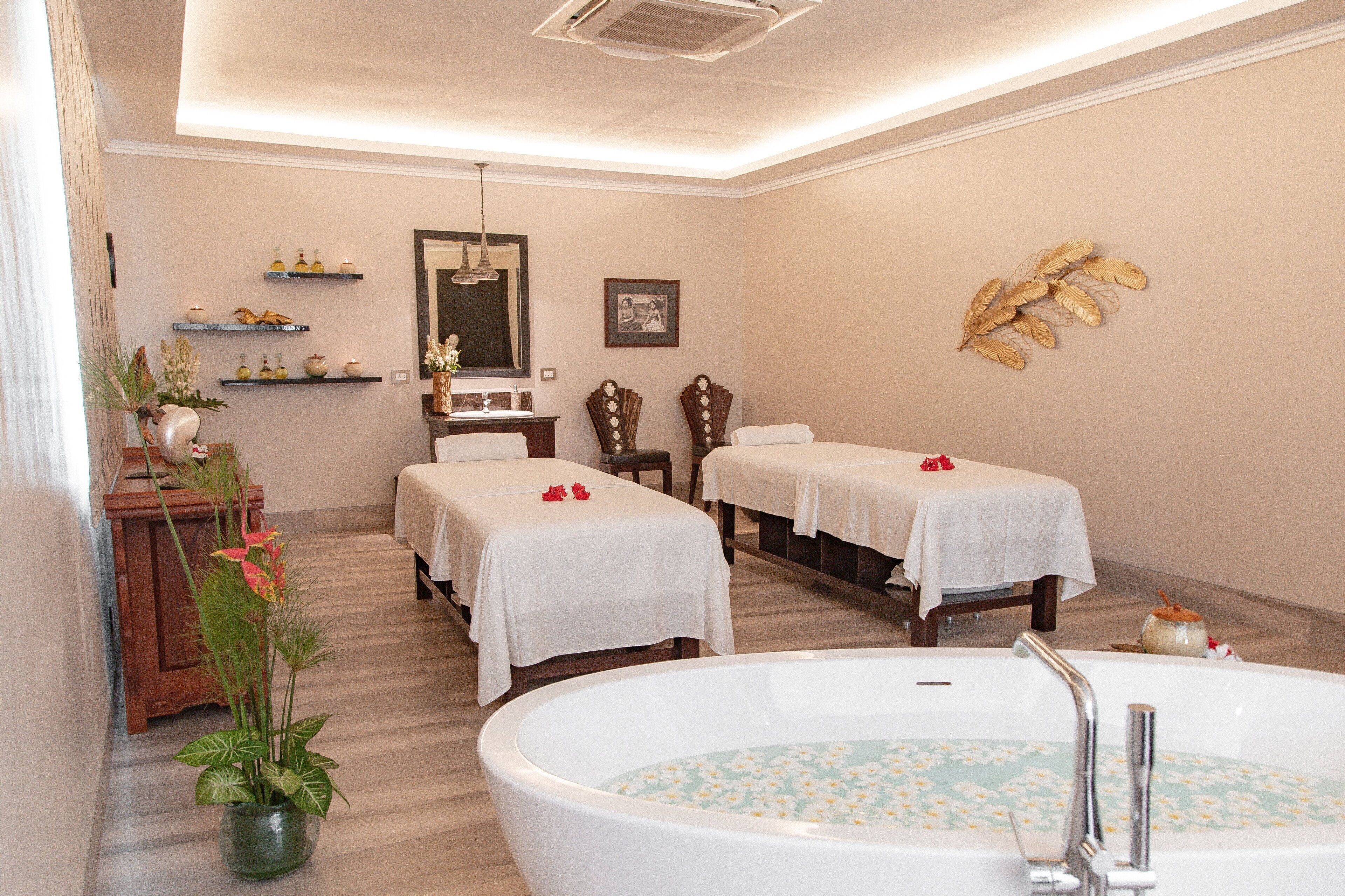 couples treatment room(s), body treatments, body scrubs, facials
