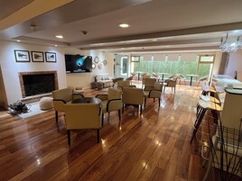 Televisión LCD 32 pulgadas con canales de televisión por cable