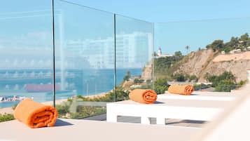 Sun deck