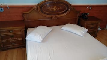 Premium bedding, Select Comfort beds, free WiFi