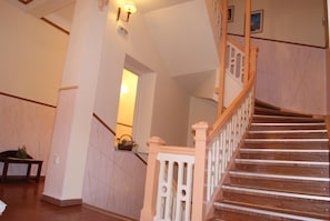 Interior - Hotel Diethnes (Athens)