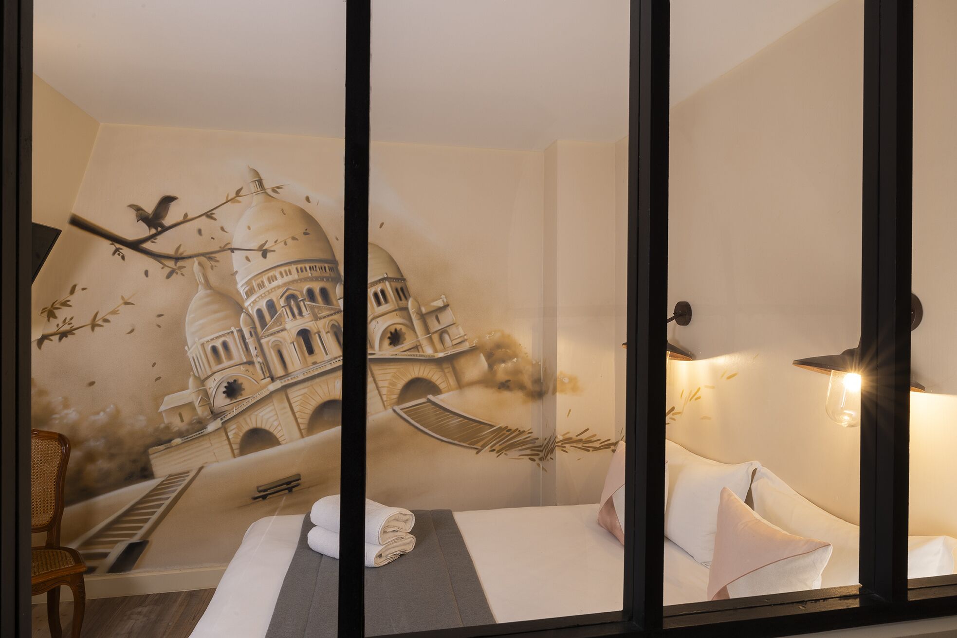 Photo - Paris Legendre