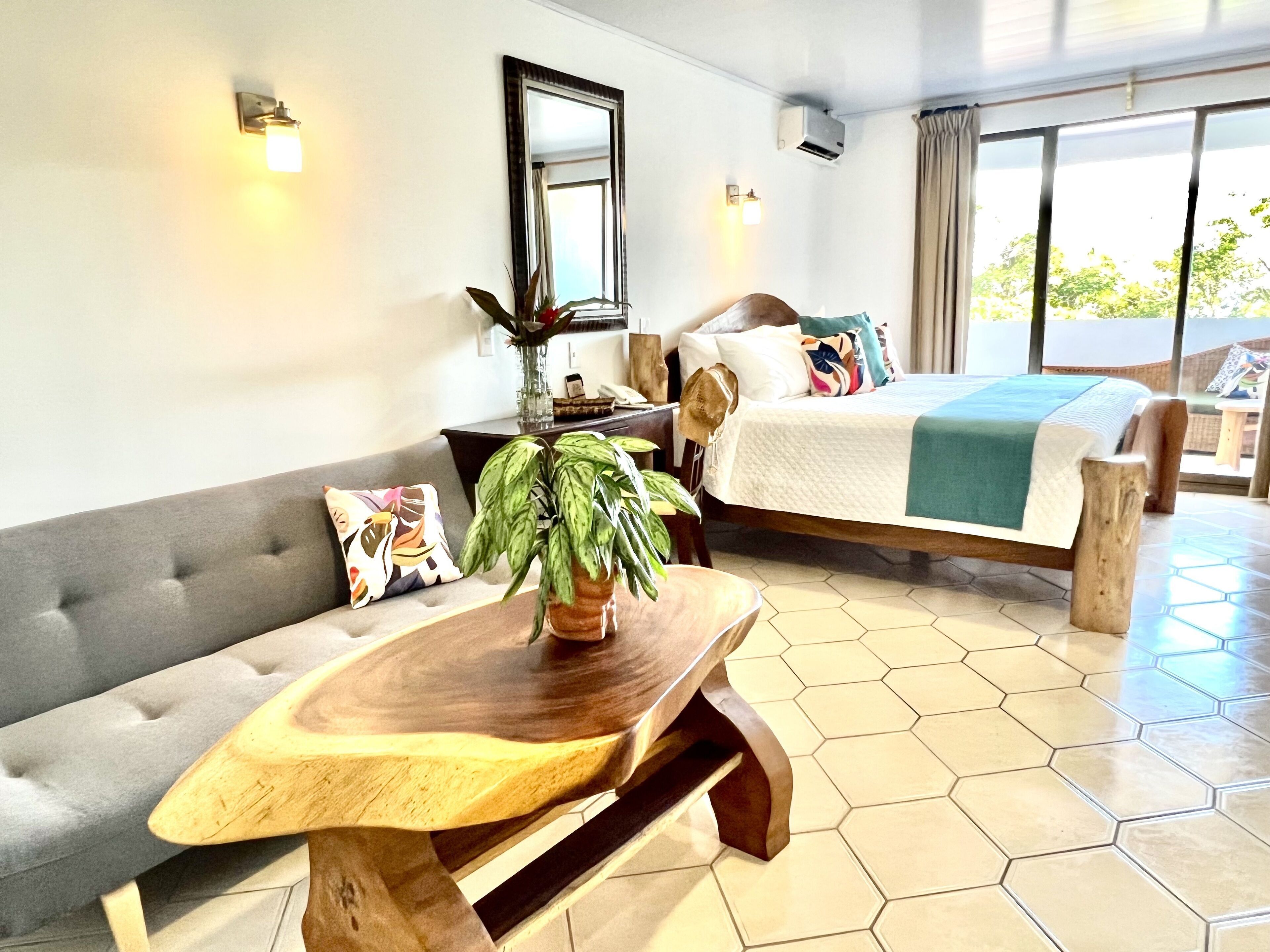 Bộ đồ giường cao cấp, chăn bông, nệm có lớp đệm bông 