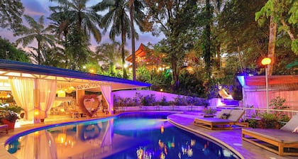 ECOTICA Boutique Hotel