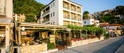 Bagian depan properti