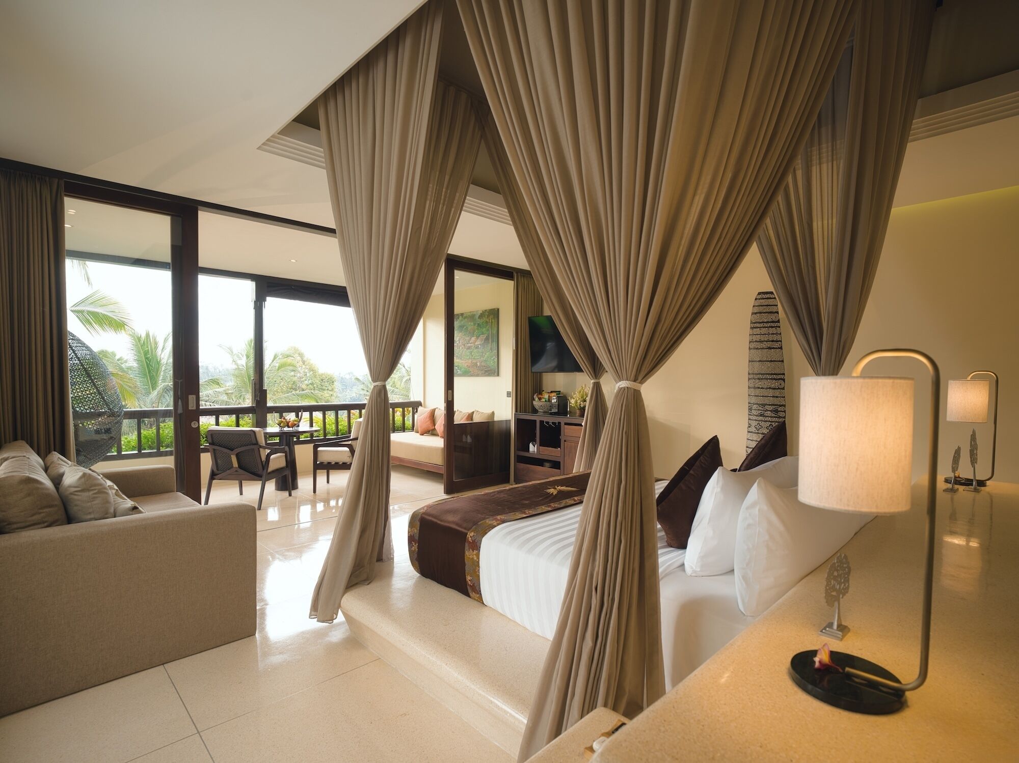 Royal-Suite, 1 King-Bett, Talblick | Bettwäsche aus ägyptischer Baumwolle, hochwertige Bettwaren, Minibar