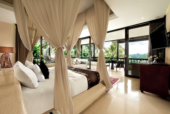 Panoramic Corner Jacuzzi Villa Suite | 2 soveværelser, egyptiske bomuldslagner, premium-sengetøj, minibar