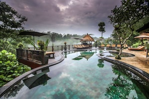 Outdoor pool, sun loungers