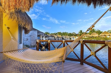 Romance Bungalow by the lake | Vue sur le lac