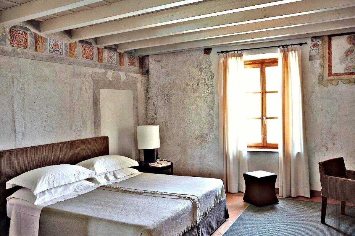 frette italian sheets, down duvets, select comfort beds, minibar