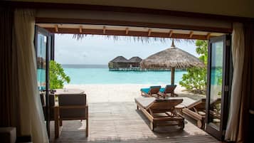 Jacuzzi Beach Villa | 1 bedroom, premium bedding, minibar, in-room safe