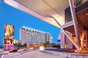 Exterior - The Westin Boston Seaport District (Boston)