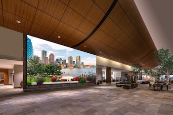 2 bars/lounges, pub, lobby lounge at The Westin Boston Seaport District