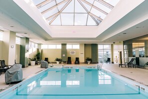 Indoor pool - The Westin Boston Seaport District (Boston)