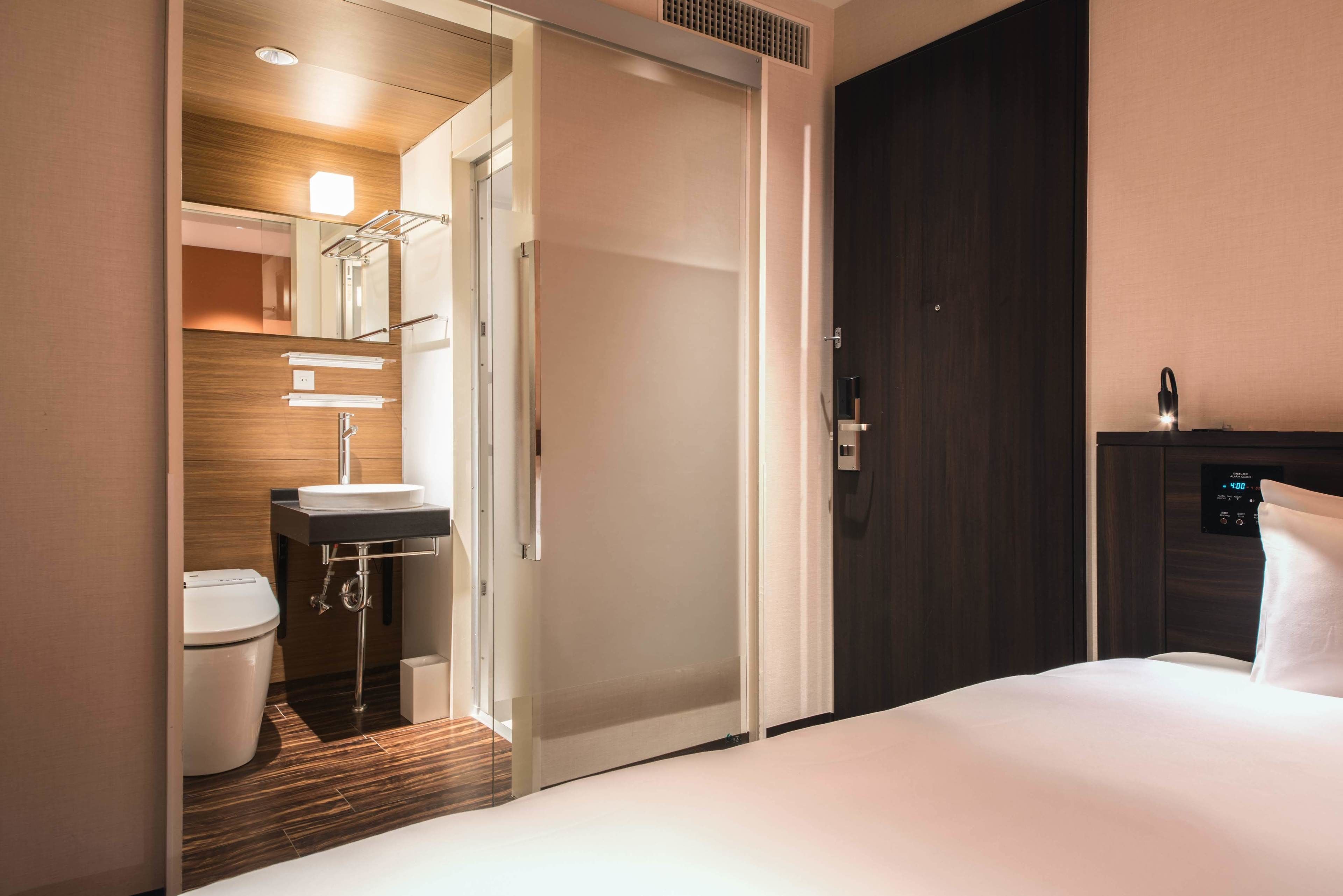 Photo - the b akasaka-mitsuke