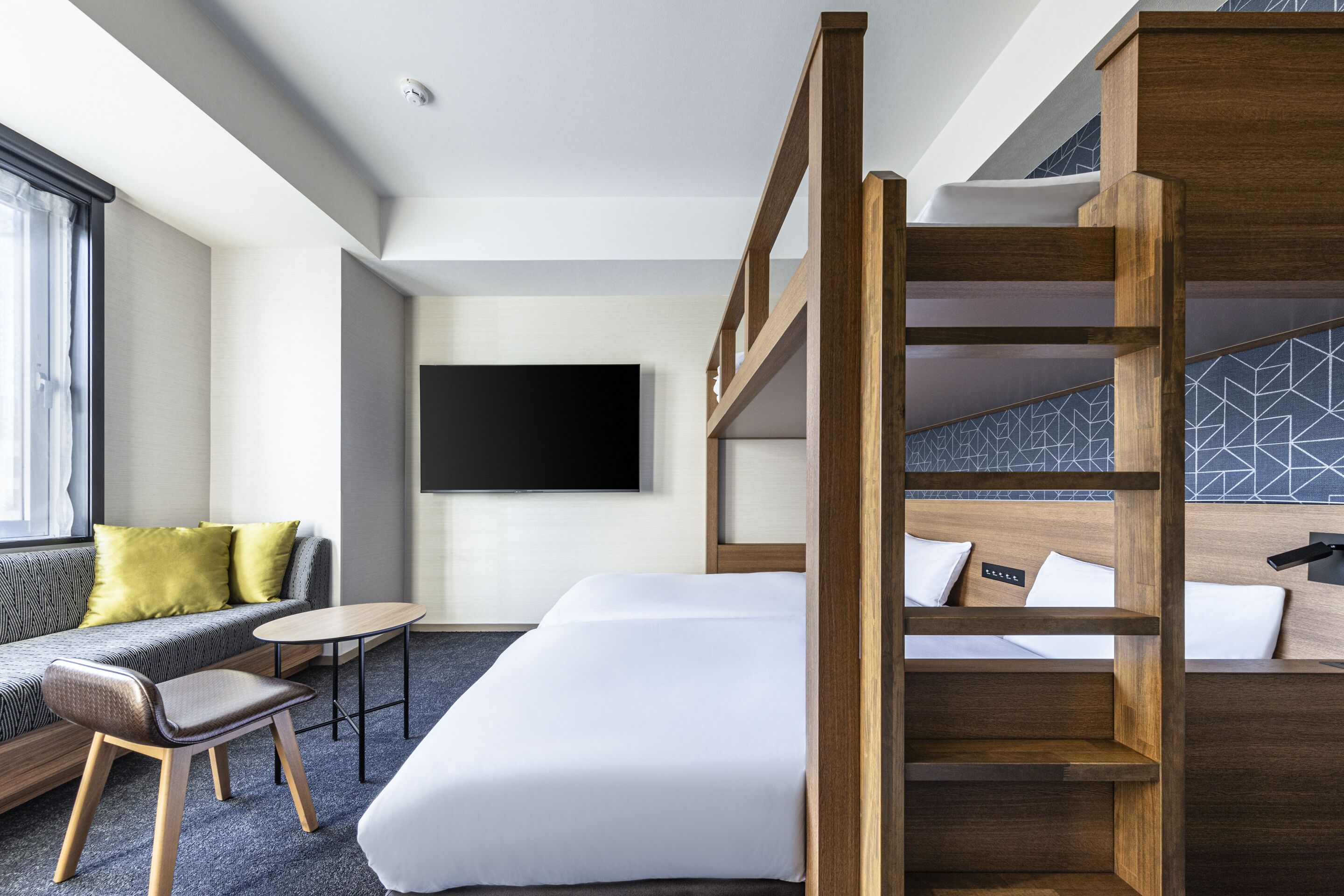 Photo - the b akasaka-mitsuke