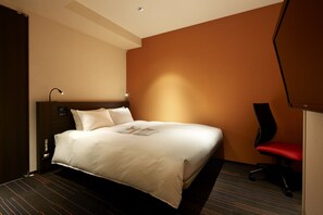 Blackout drapes, free WiFi, bed sheets - the b akasaka-mitsuke (Tokyo)
