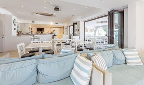 Lobby - Castro Hotel (Malevizi)