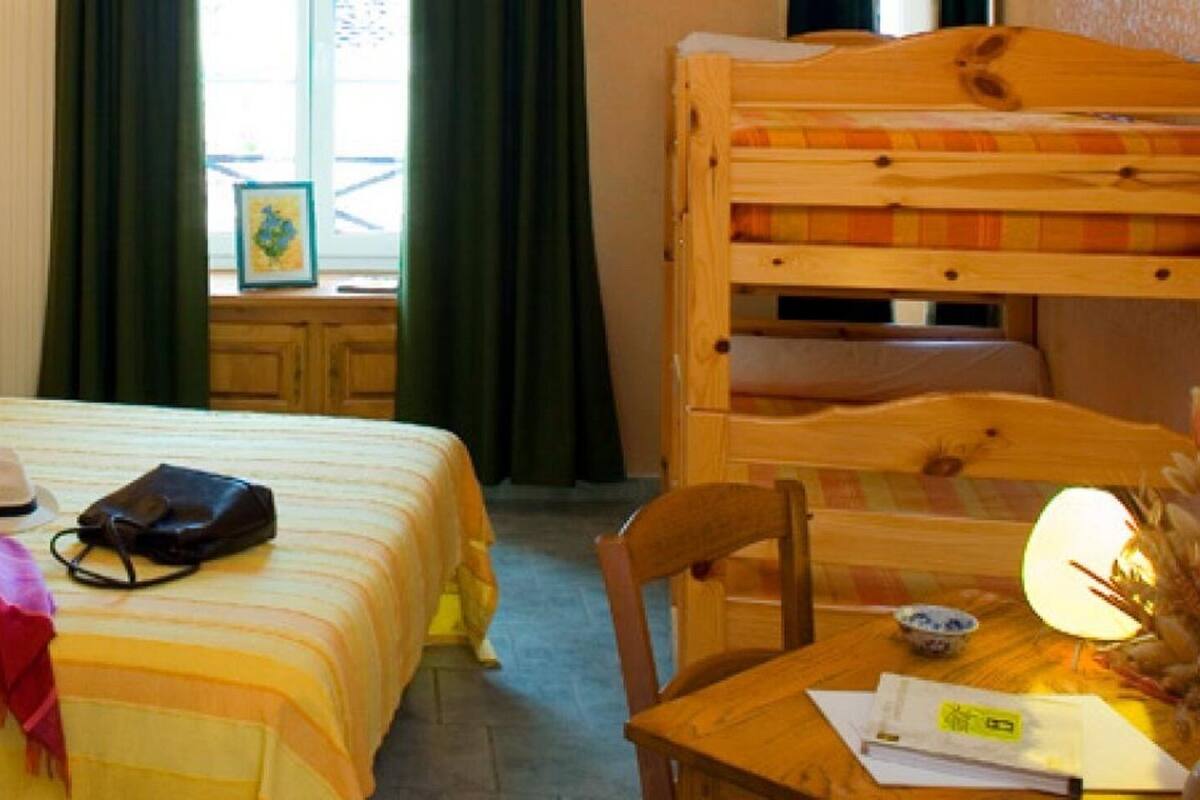 Quadruple Room | Desk, free WiFi