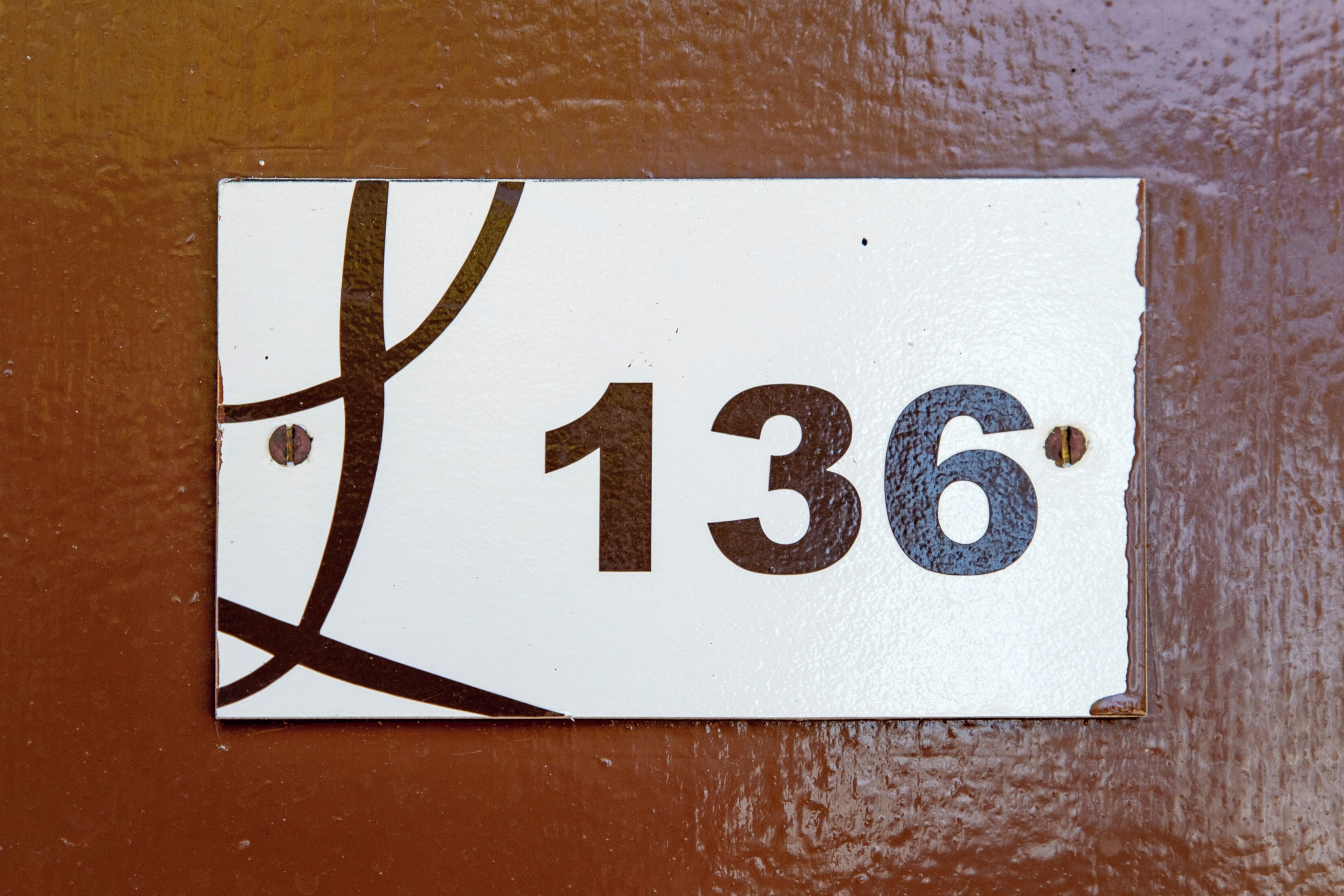 single room | 1 bedroom, desk, soundproofing, free cots/infant beds