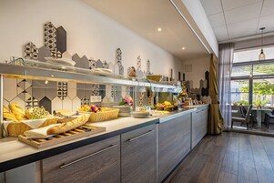 Daily buffet breakfast (EUR 12 per person)
