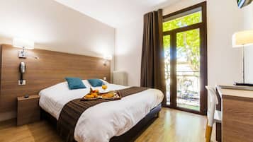 Chambre Double Supérieure | Coffres-forts dans les chambres, bureau