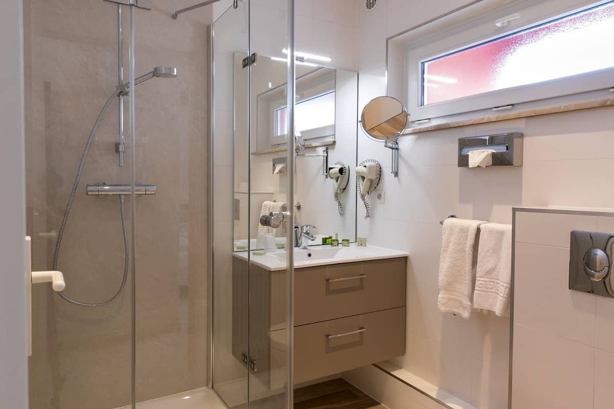 double room | bathroom | shower, hydromassage showerhead, hair dryer, bathrobes