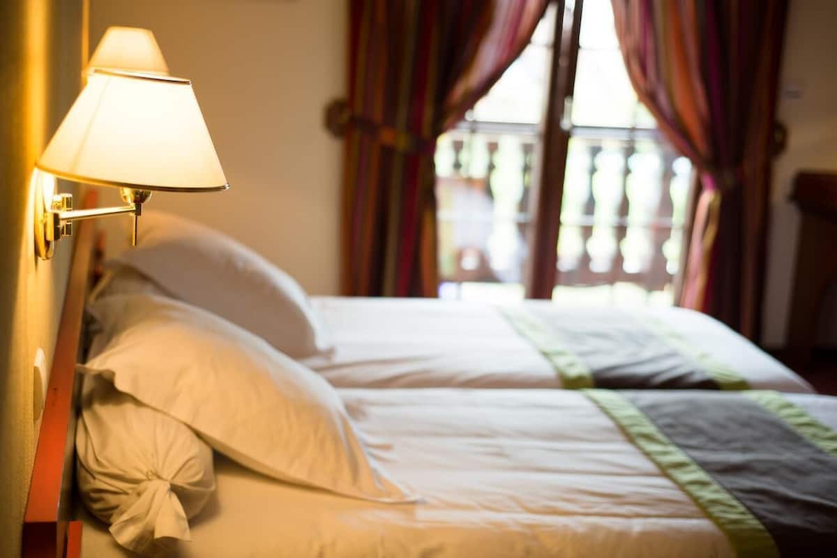 comfort twin room | in-room safe, free cots/infant beds, free wifi, bed sheets