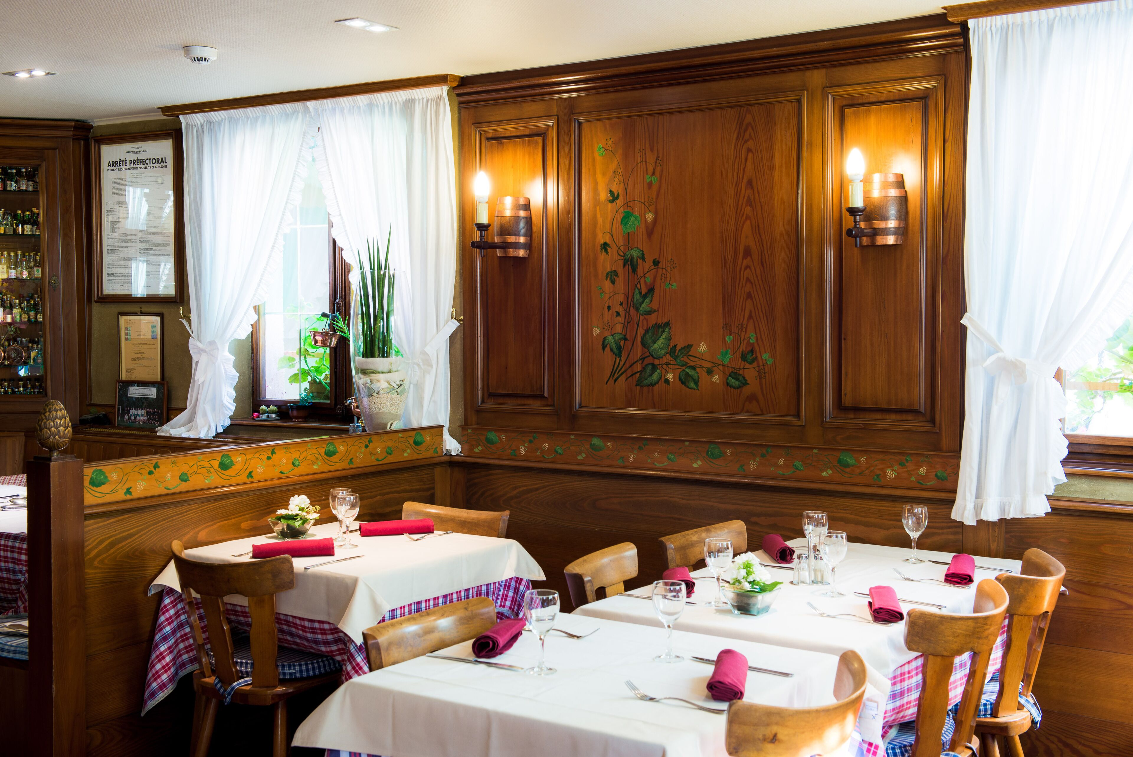 lunch and dinner served, regional cuisine