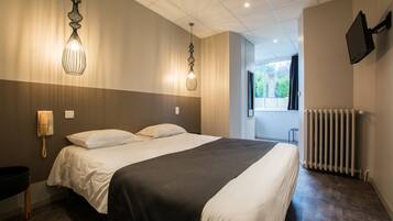 Double Room (Charme) | Desk, soundproofing, iron/ironing board, free cribs/infant beds