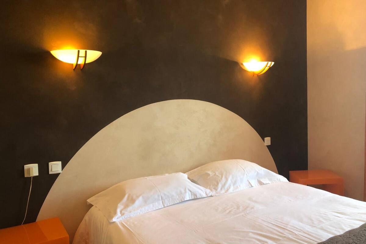 desk, soundproofing, iron/ironing board, free cots/infant beds