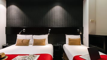 Ropa de cama de alta calidad, minibar y escritorio