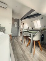 Superior Studio 3 persons | Premium bedding, individually decorated, individually furnished