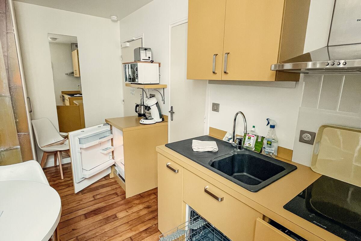 superior studio 3 persons | private kitchen | coffee/tea maker, electric kettle