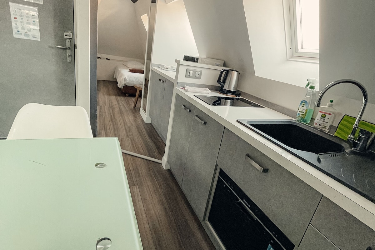 superior studio 3 persons | 1 bedroom, premium bedding, individually decorated