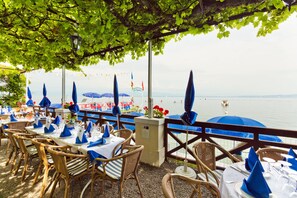Terrace/patio - Hôtel Les Cygnes (Evian-les-Bains)