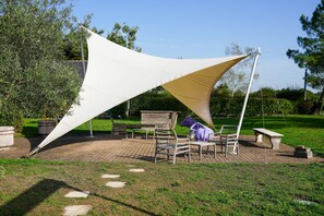 Exterior - l'Abreuvoir (Heric)