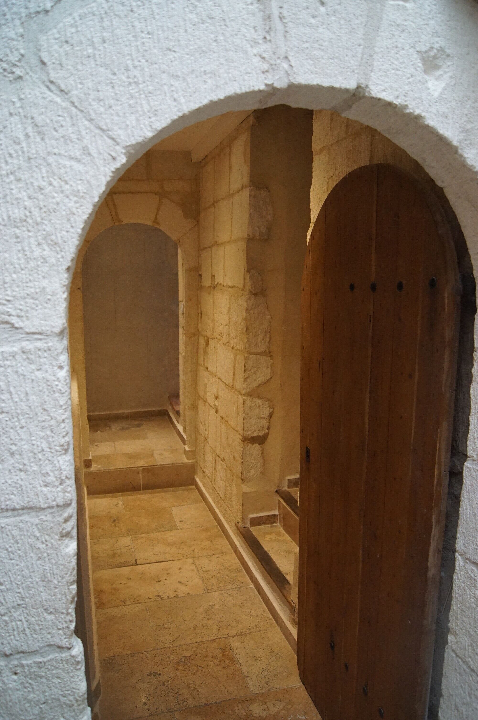 handrails in hallways