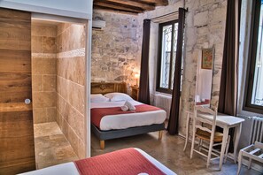 Literie de qualité supérieure, minibar, coffres-forts dans les chambres