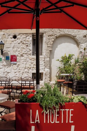 Terrace/patio - Hôtel La Muette (Arles)