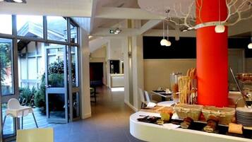 Se sirven almuerzos y cenas