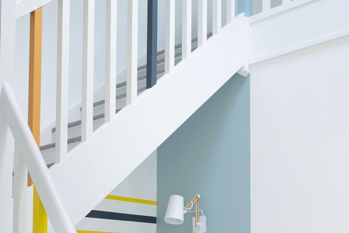 Sistema de insonorización, wifi gratis y decoración personalizada 