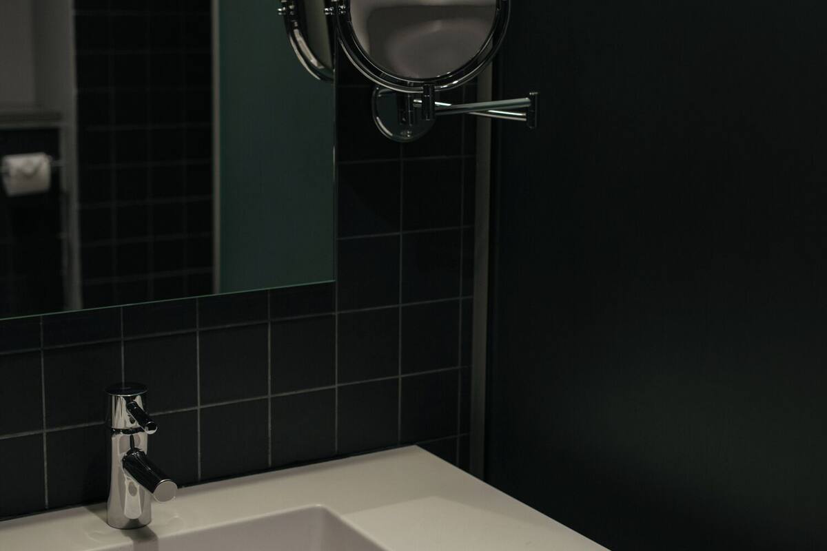 premium bedding, in-room safe, desk, blackout curtains