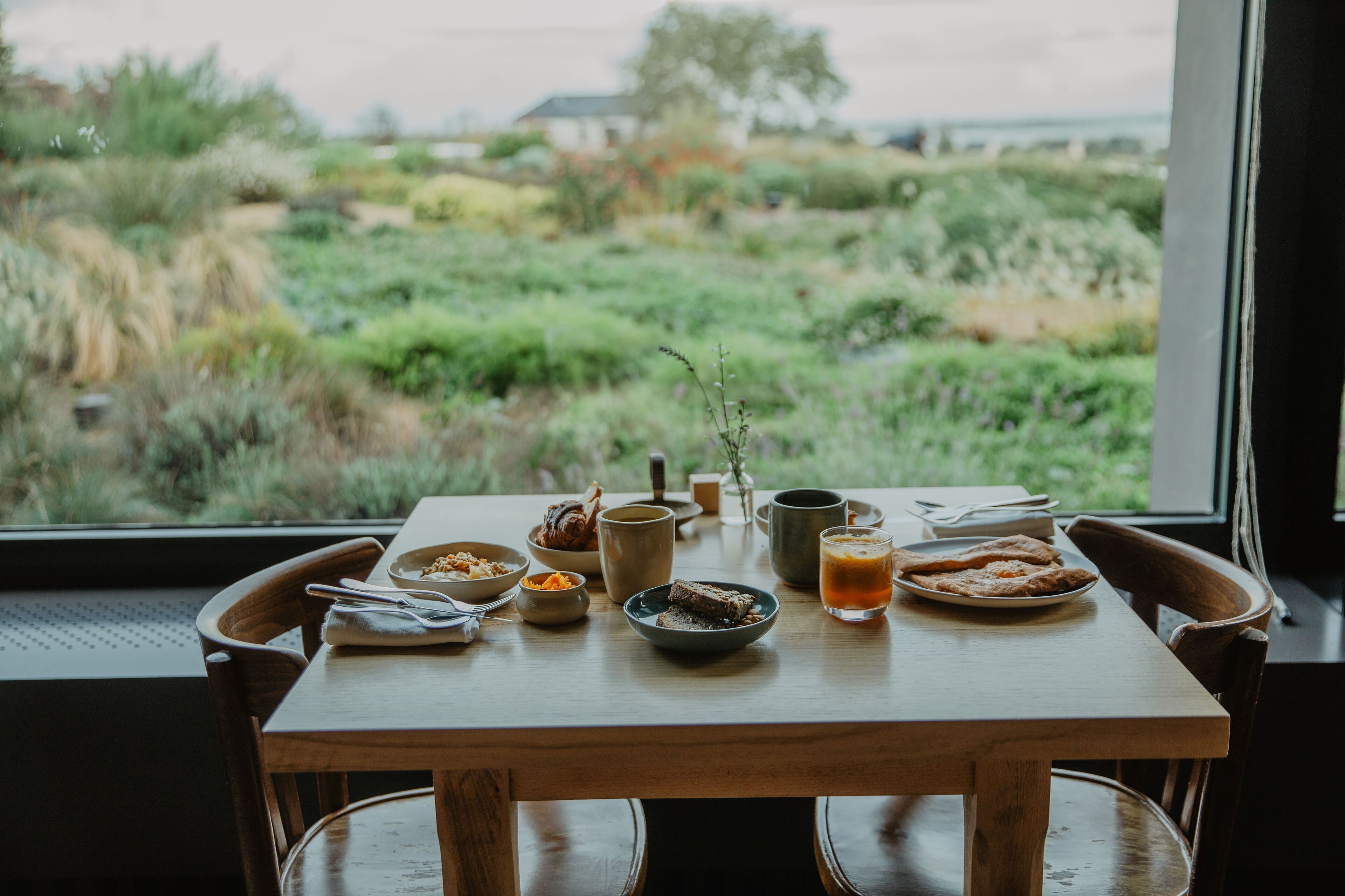 daily buffet breakfast (eur 28 per person)