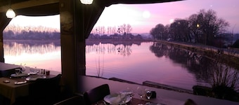 HĂŽtel du Lac