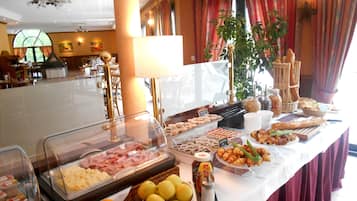 Daily buffet breakfast for a fee