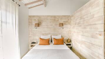 Literie de qualité supérieure, coffres-forts dans les chambres, bureau