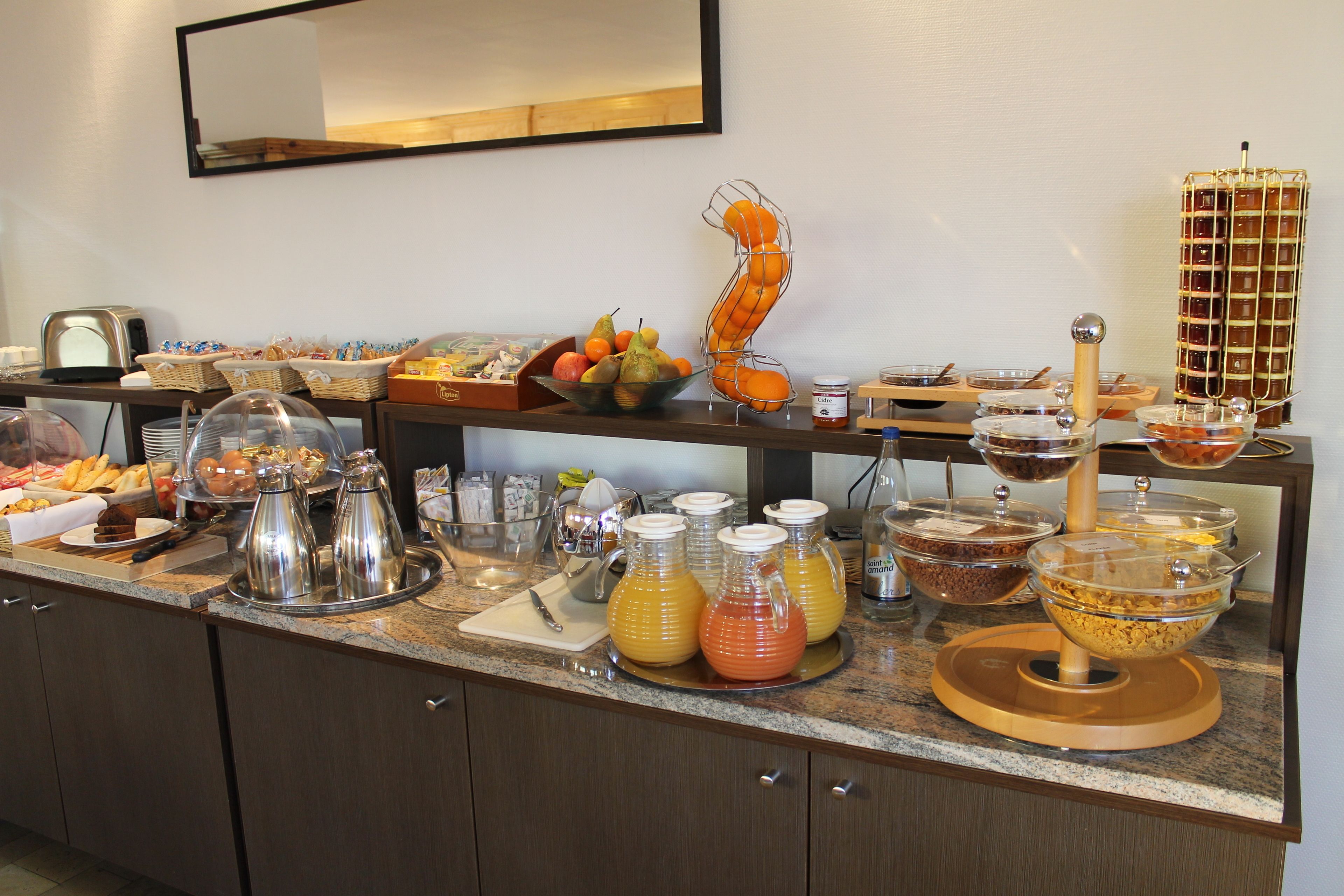 daily buffet breakfast (eur 15 per person)