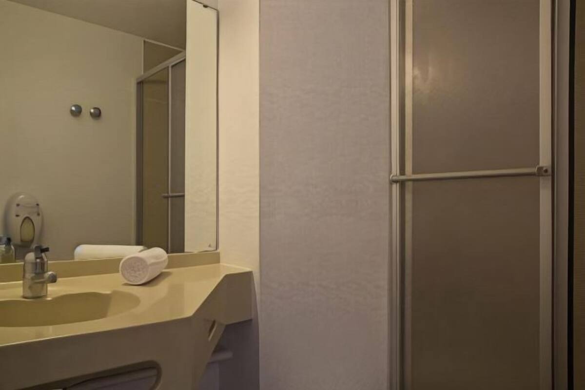 Bathroom | Shower, free toiletries, hair dryer, towels